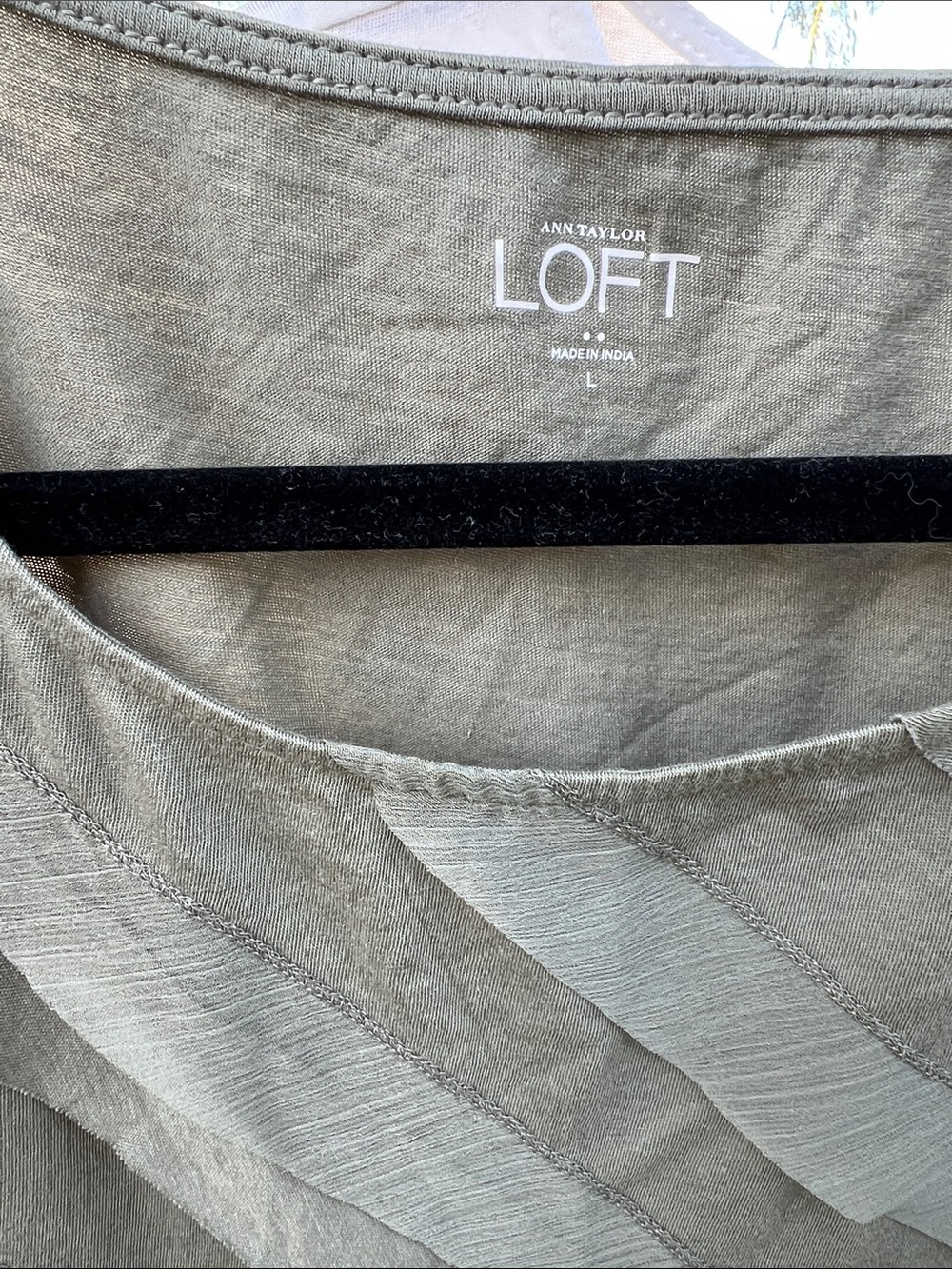 3 Loft Outlet Tees- Large - Picture 2 of 4
